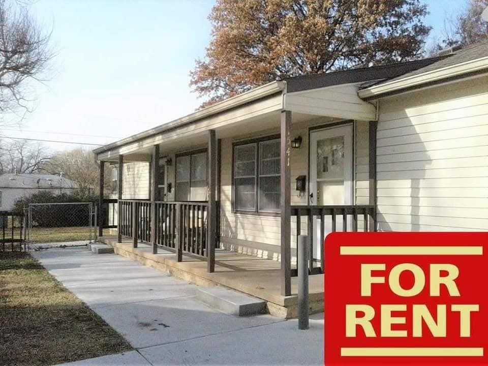 1543 North Old Manor Road - 1